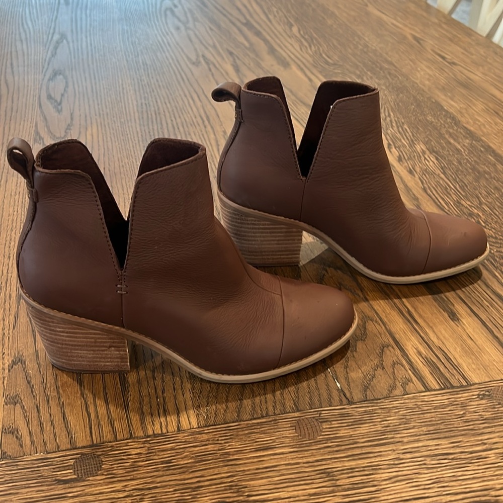 Tom’s ankle bootie